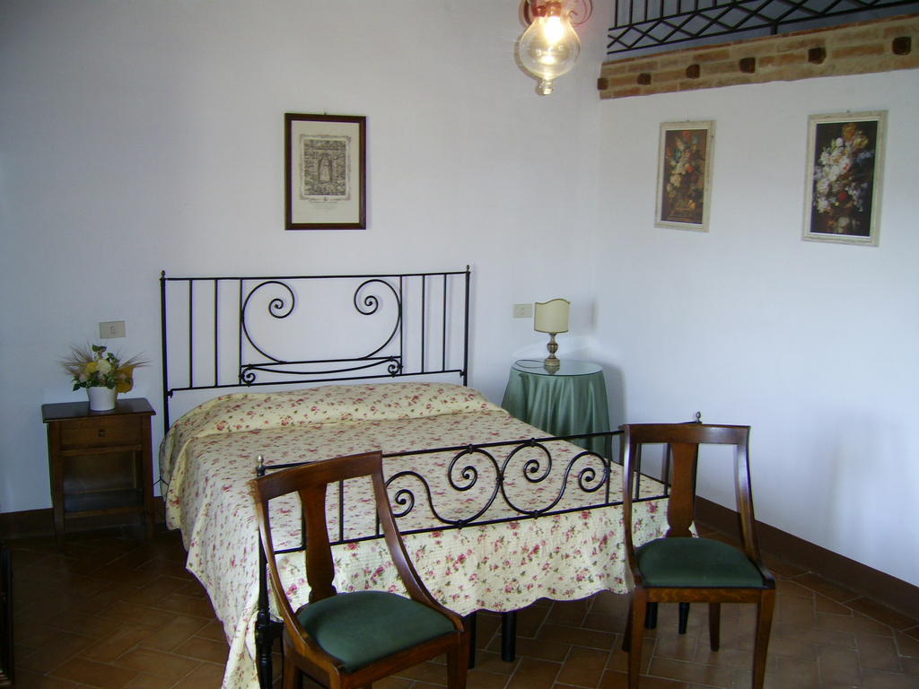 Agriturismo Fattoria Di Corsano Corsano  Habitación foto