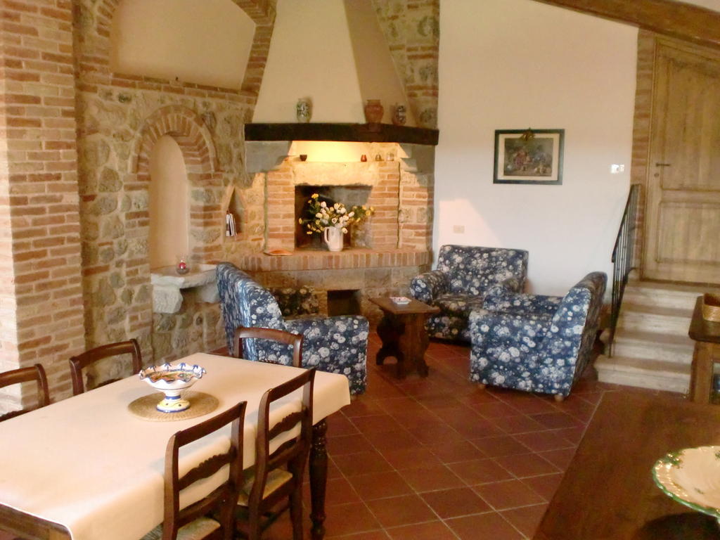 Agriturismo Fattoria Di Corsano Corsano  Habitación foto