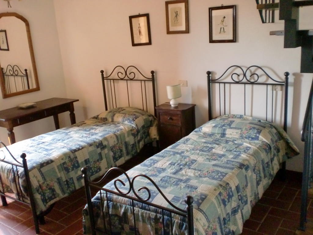 Agriturismo Fattoria Di Corsano Corsano  Habitación foto